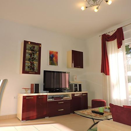 Apartman Legin ฟาชานา ภายนอก รูปภาพ