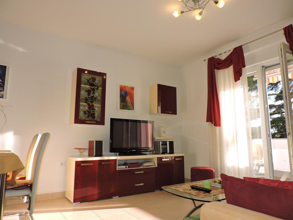 Apartman Legin ฟาชานา ภายนอก รูปภาพ